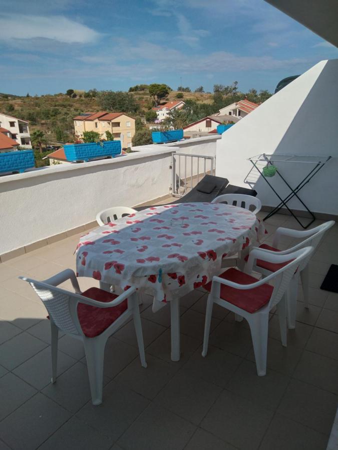 Apartments "Sun-Sea" Lopar Esterno foto
