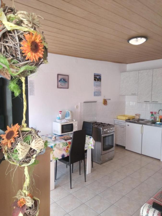 Apartments "Sun-Sea" Lopar Esterno foto